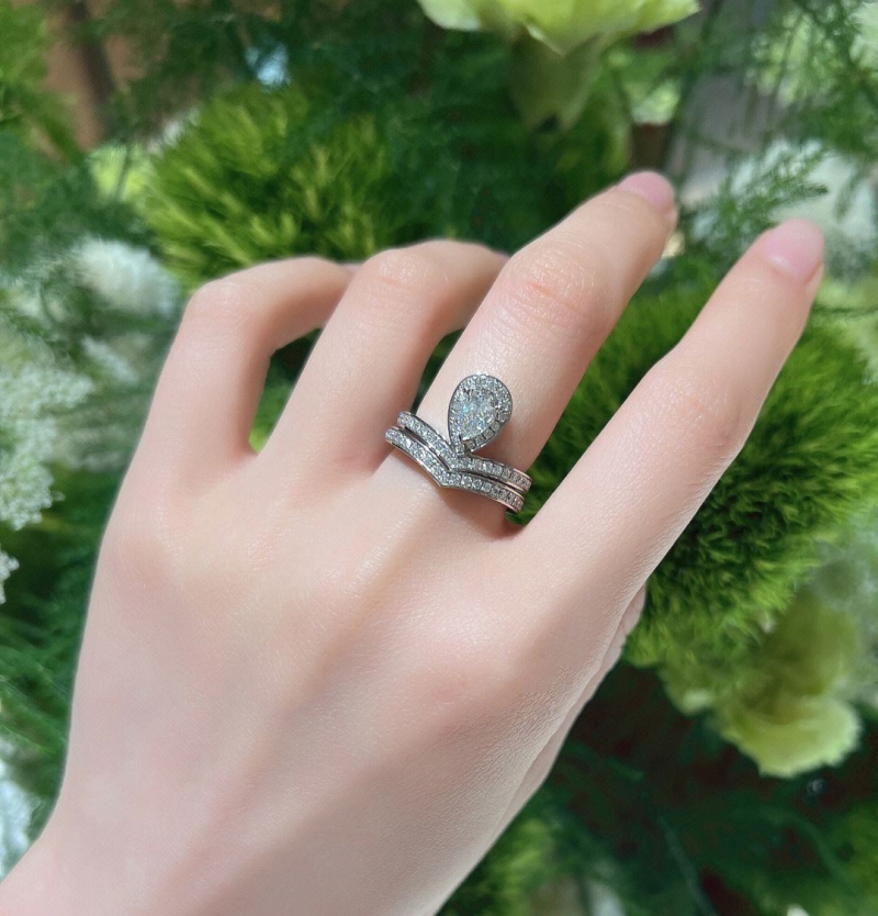 CHAUMET